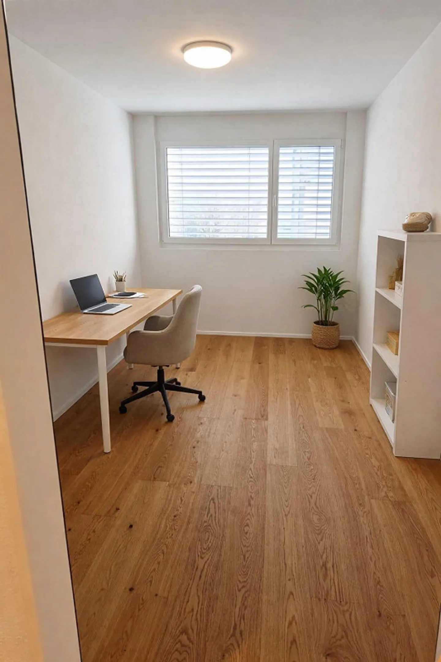 Moderno appartamento di 4,5 stanze con grande balcone e vista - Foto 9 di 14