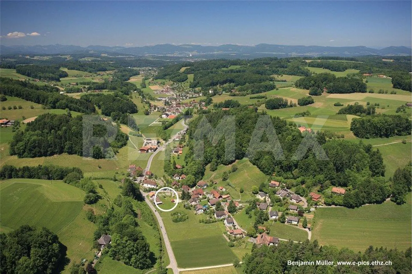 baubewilligtes Neubauprojekt Reihenhaus, ab 135 m² WF, inkl. zwei Garagen, 3 stöckig und UG - Foto 10 von 11