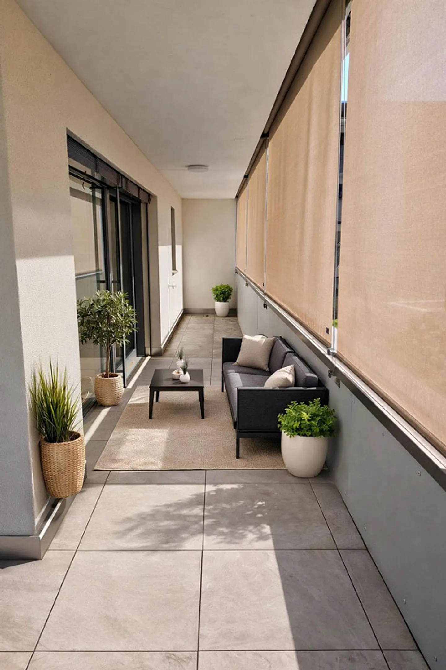 Moderno appartamento di 4,5 stanze con grande balcone e vista - Foto 14 di 14