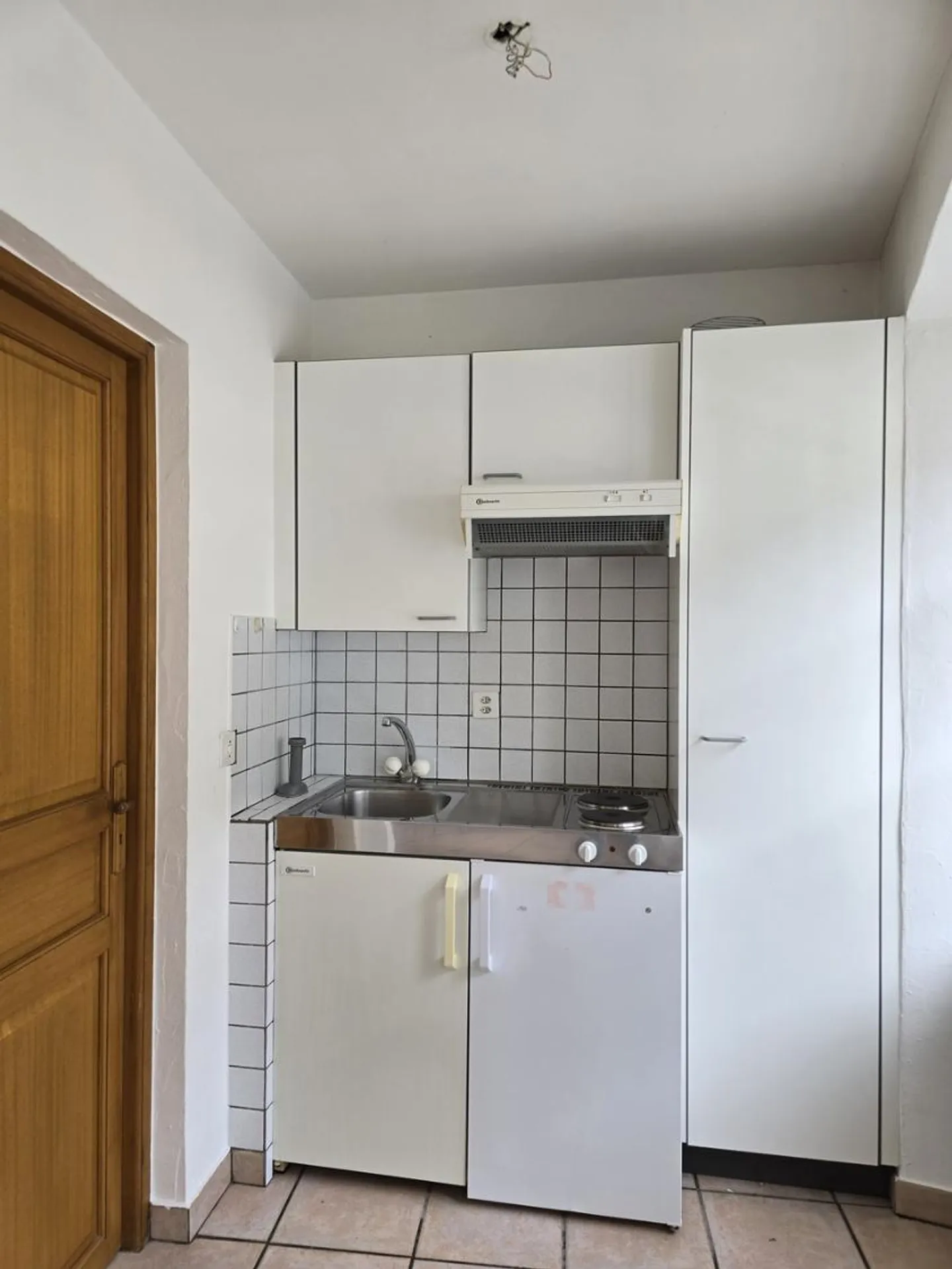 Studio on the 1st floor with elevator - Photo 3 of 8