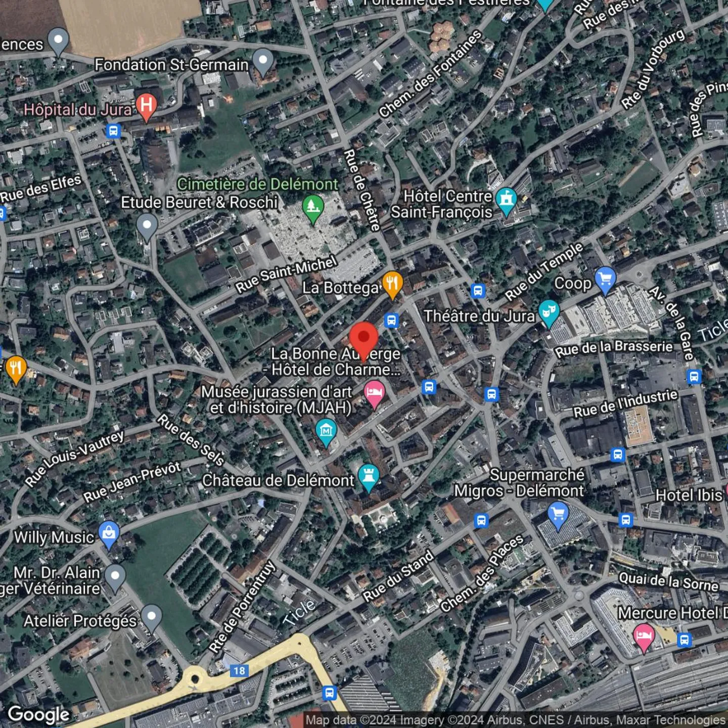 Studio on the 1st floor with elevator - Photo 8 of 8