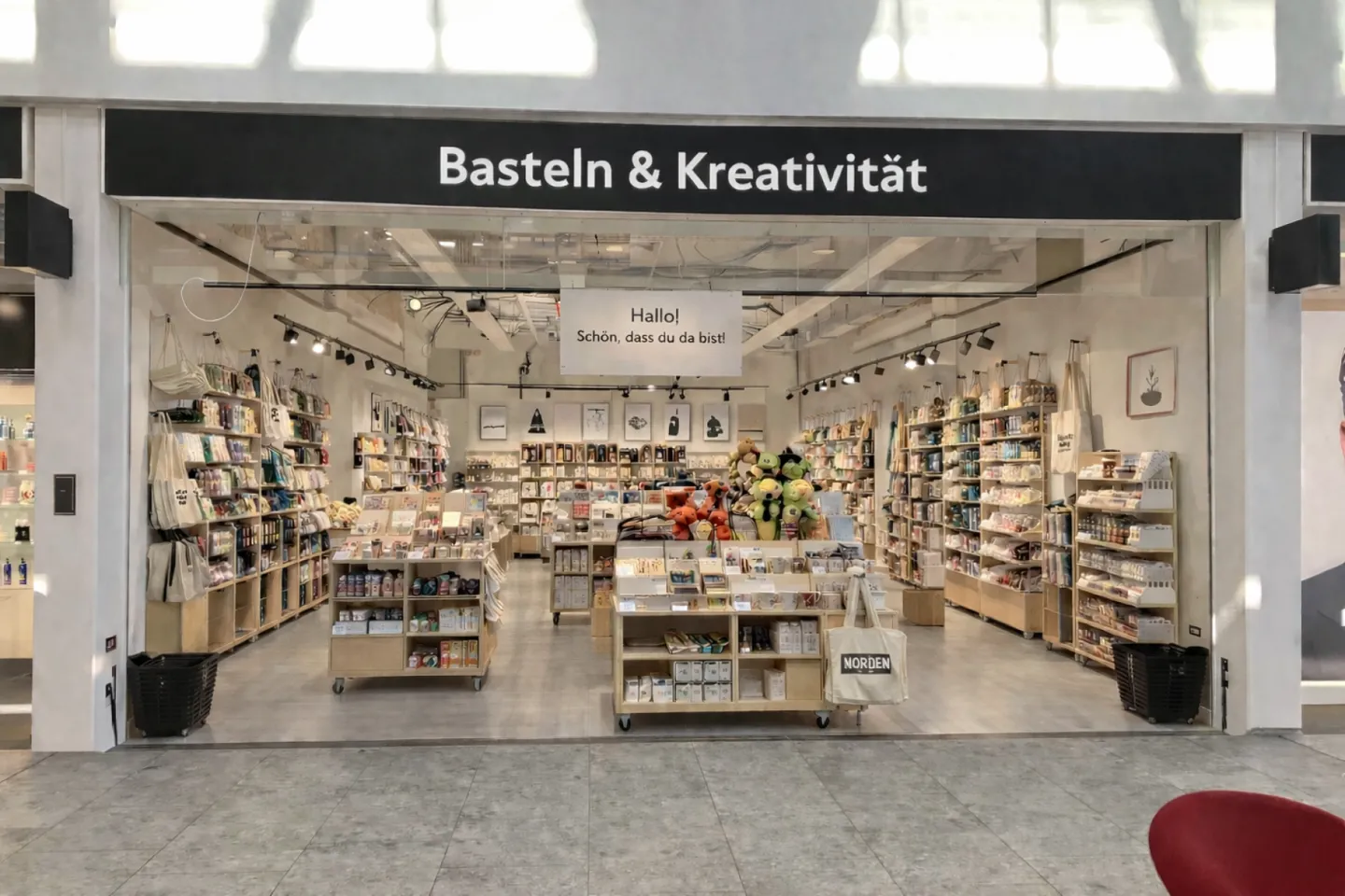 Posizione perfetta: Spazio in affitto nel Coopark! - Foto 2 di 8