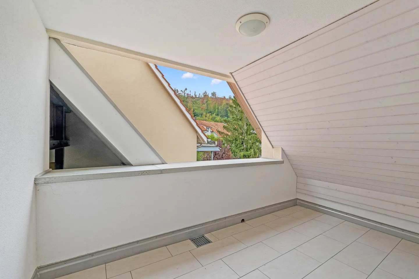 Spacious 4.5-room maisonette apartment with plenty of living comfort - Photo 12 of 12