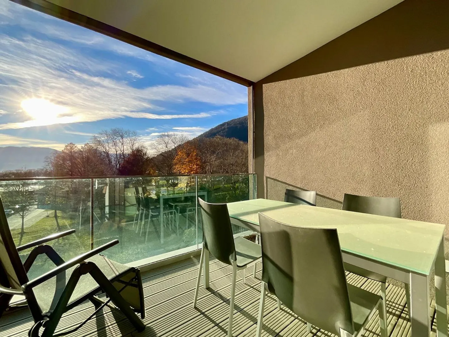 BELLINZONA - ELEGANT UND GERÄUMIG 3.5 ZIMMER IN ZENTRALER LAGE - Foto 2 von 9