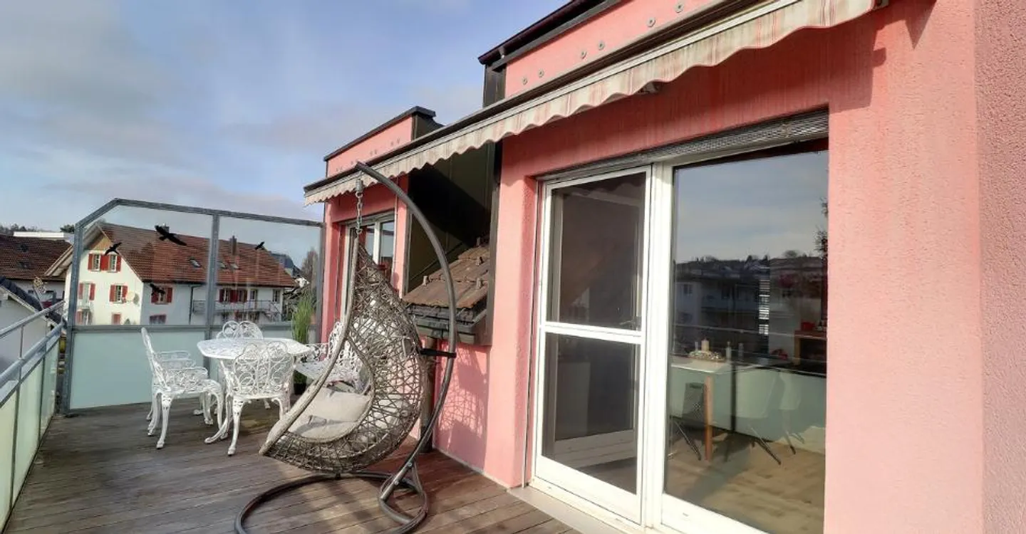 Exclusive 5.5-room duplex penthouse with beautiful terrace - Photo 2 of 13