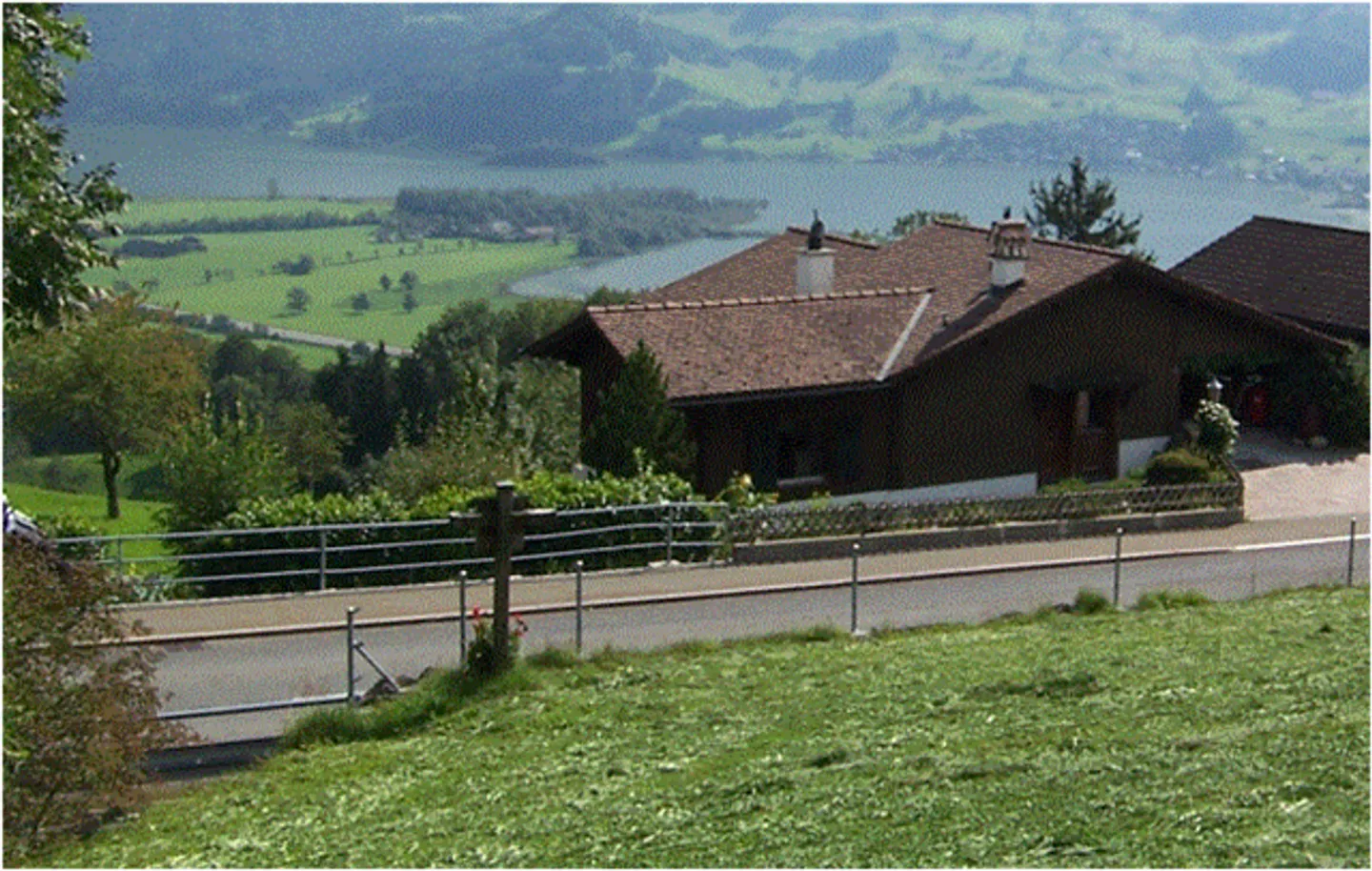 Maison individuelle avec grand jardin + vue sur le lac - Photo 11 sur 17
