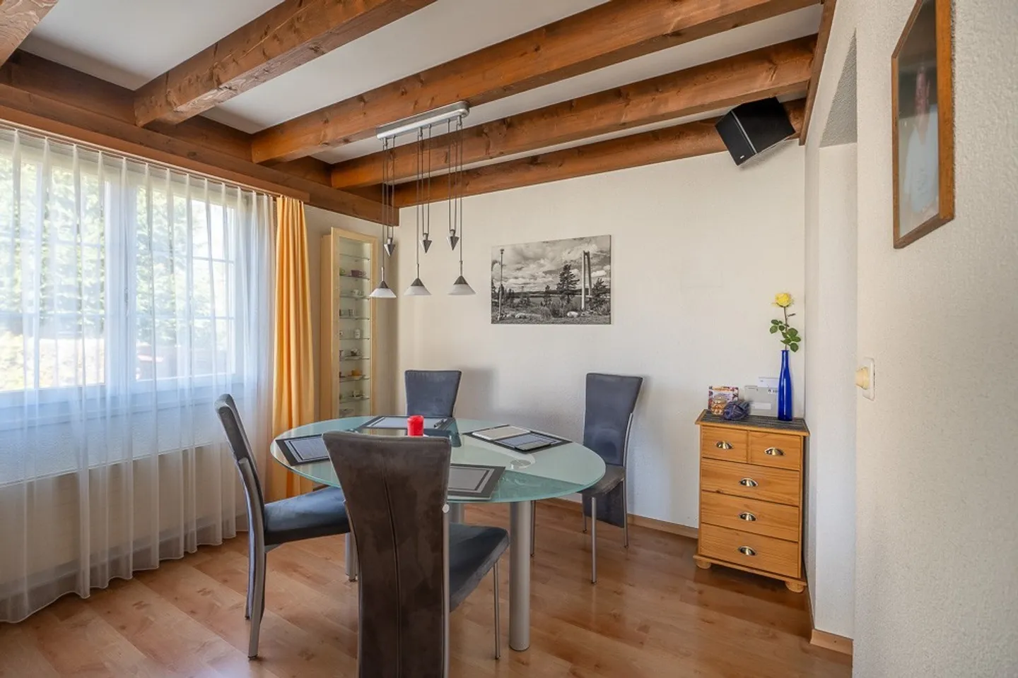 Charming 5.5-room single-family house by the lake - Photo 6 of 13