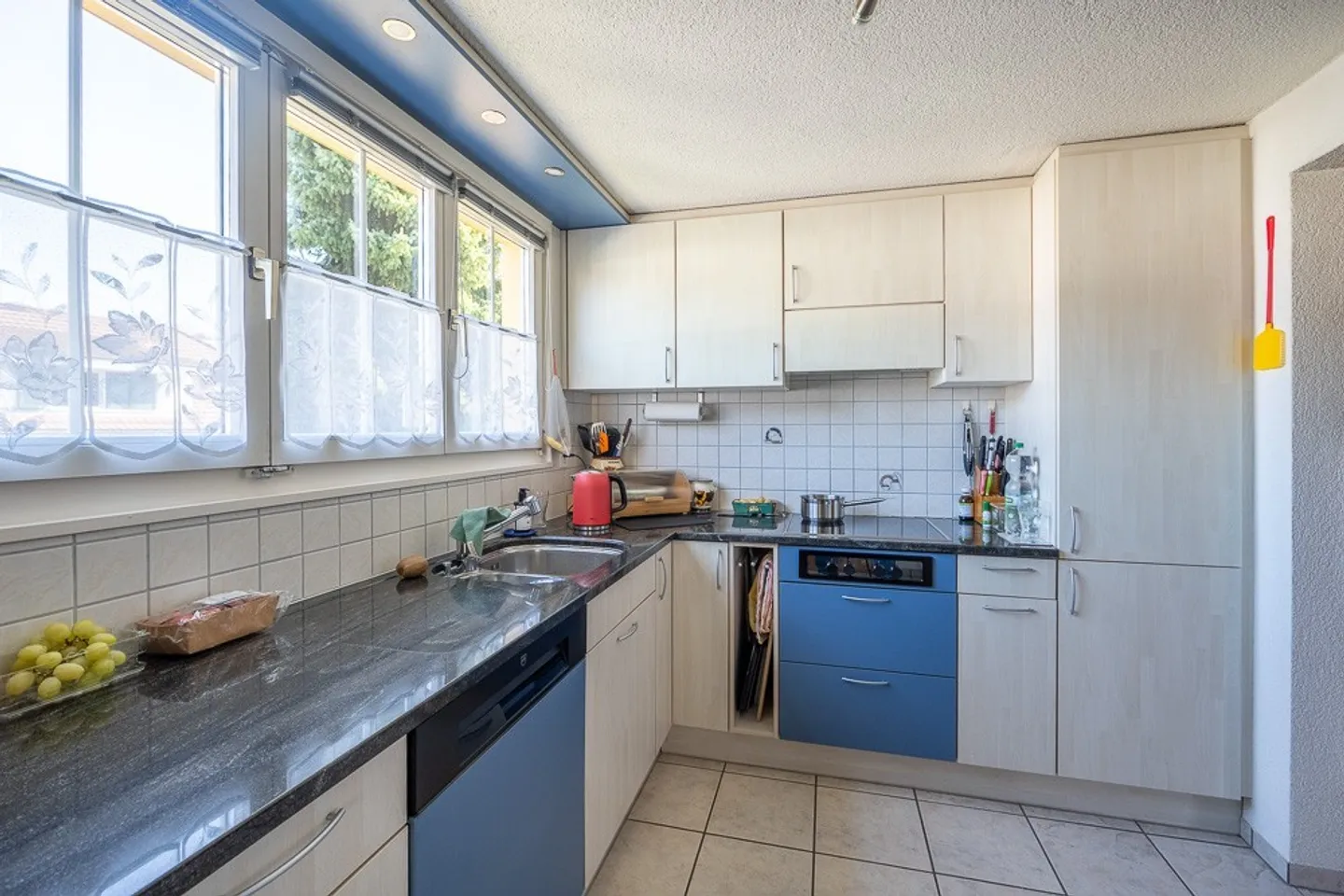 Charming 5.5-room single-family house by the lake - Photo 12 of 13