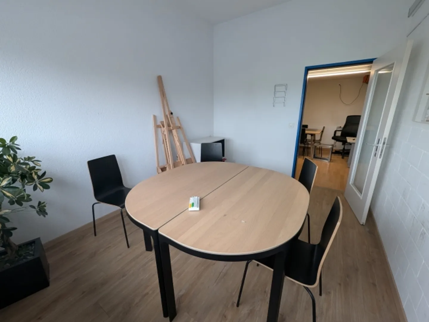 «Office» - Foto 10 von 12