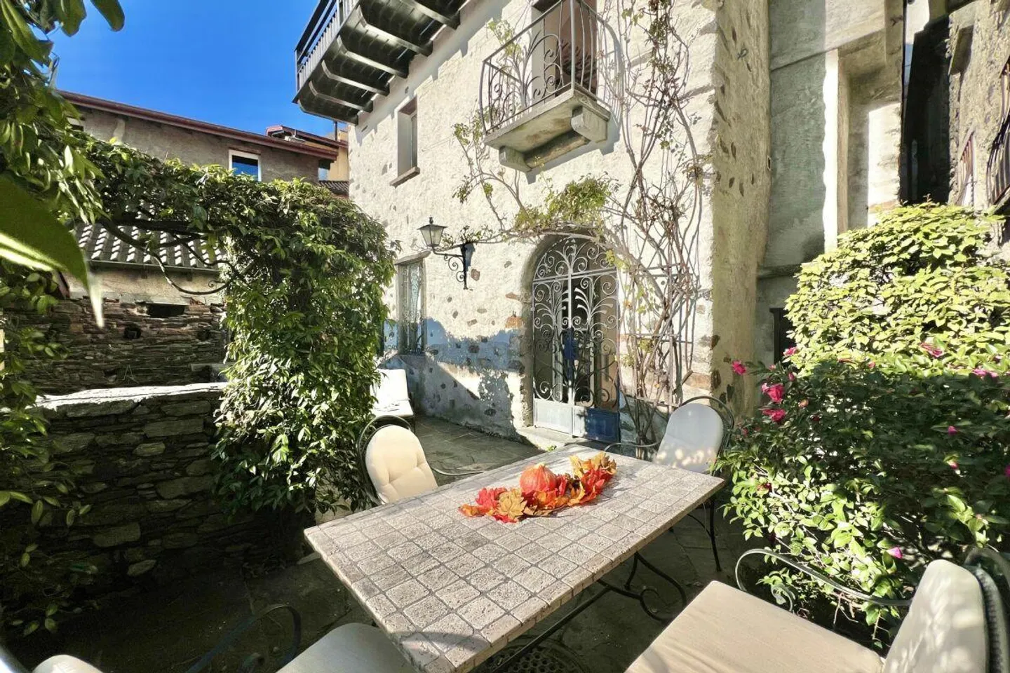 Historic Casa Castello in Ronco - Photo 1 of 30