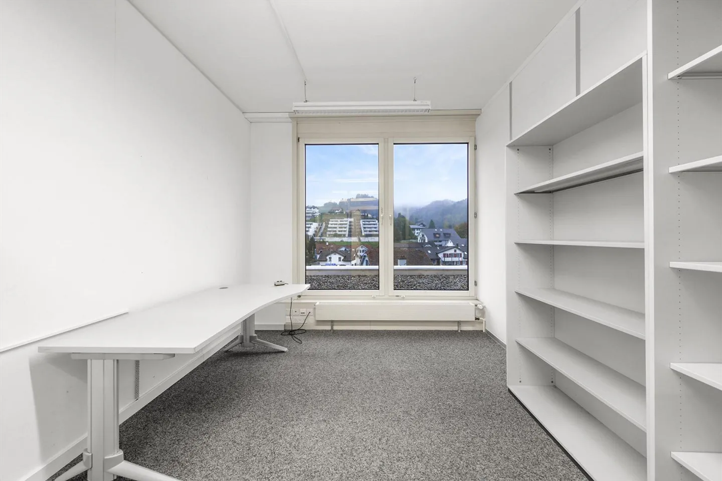 Modern office spaces for rent flexible & immediately available - Photo 6 of 13