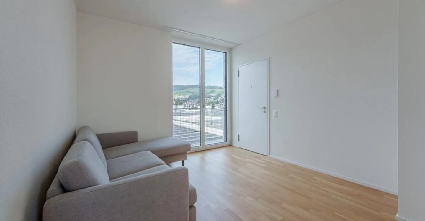 Looking for the right furnished shared room? - Photo 3 of 7