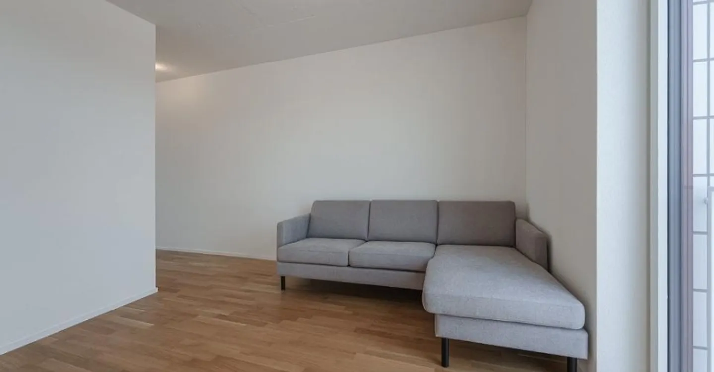 Looking for the right furnished shared room? - Photo 2 of 7