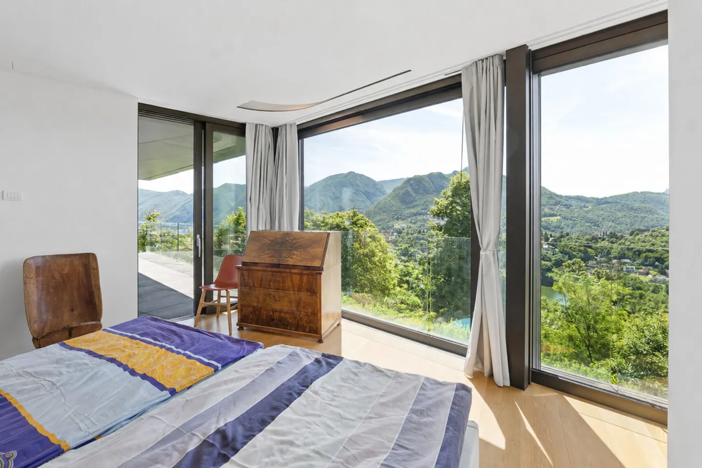 Penthouse de Luxe avec Vue sur le Lac - Photo 9 sur 14