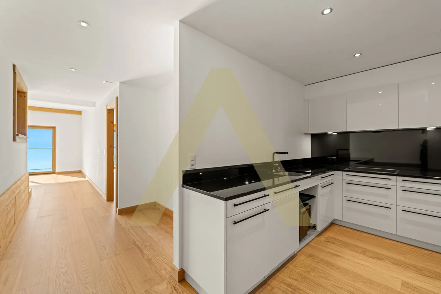 Sehr schöne Wohnung mit atemberaubendem Blick - Foto 8 von 12