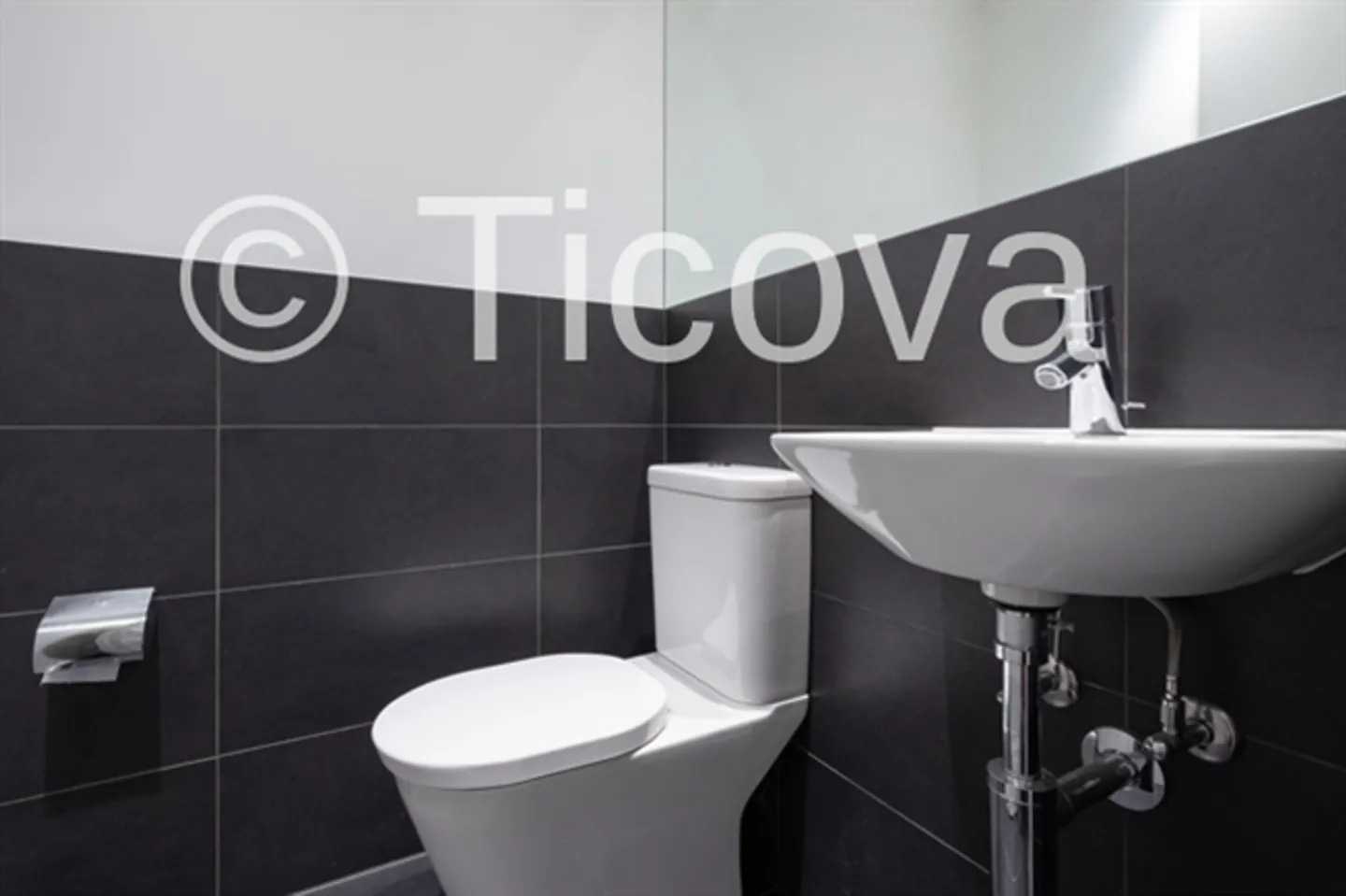 Bureau à louer dans le centre-ville de Lugano - Photo 9 sur 11