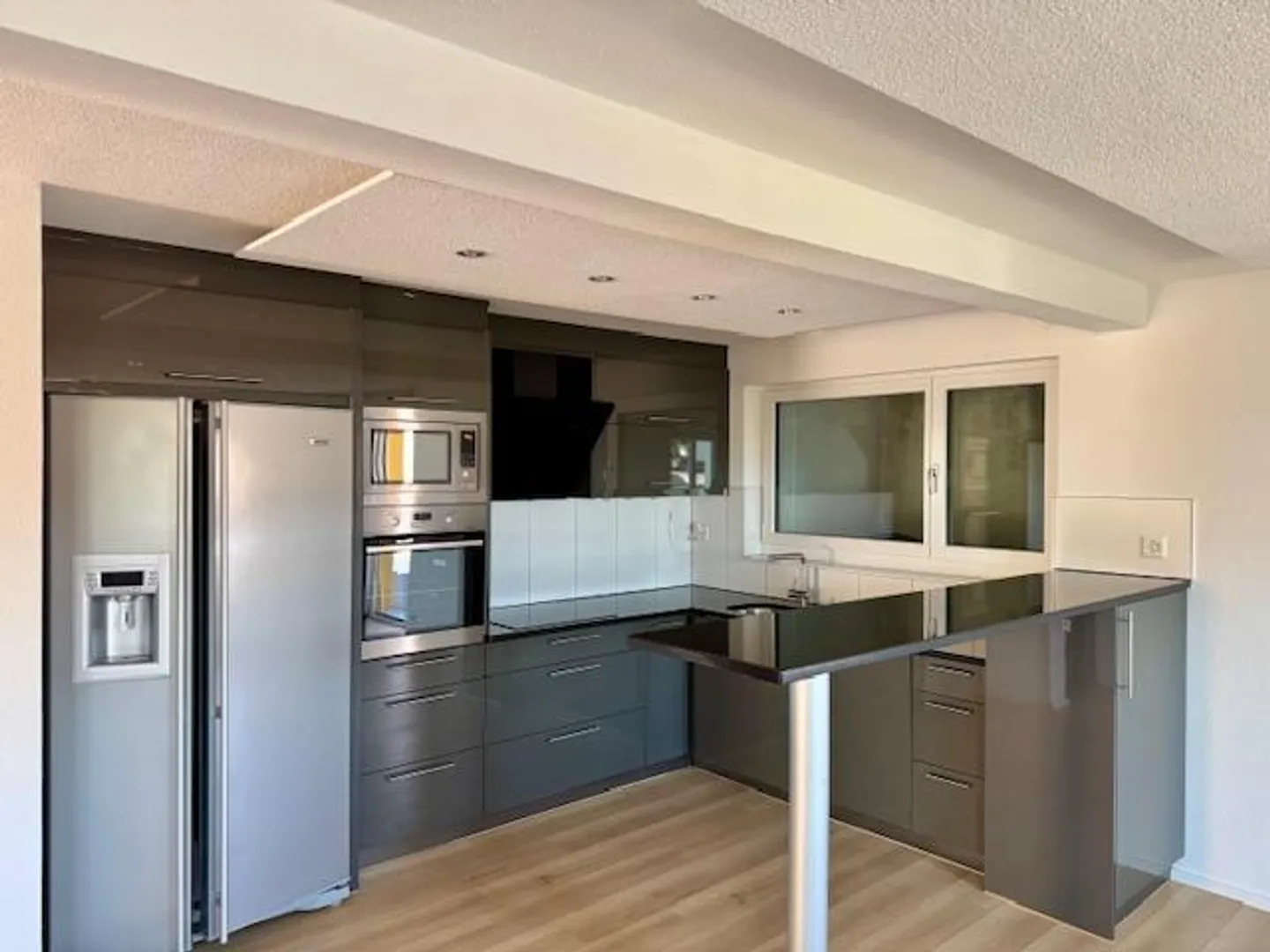 Garden Apartment - Photo 4 of 9