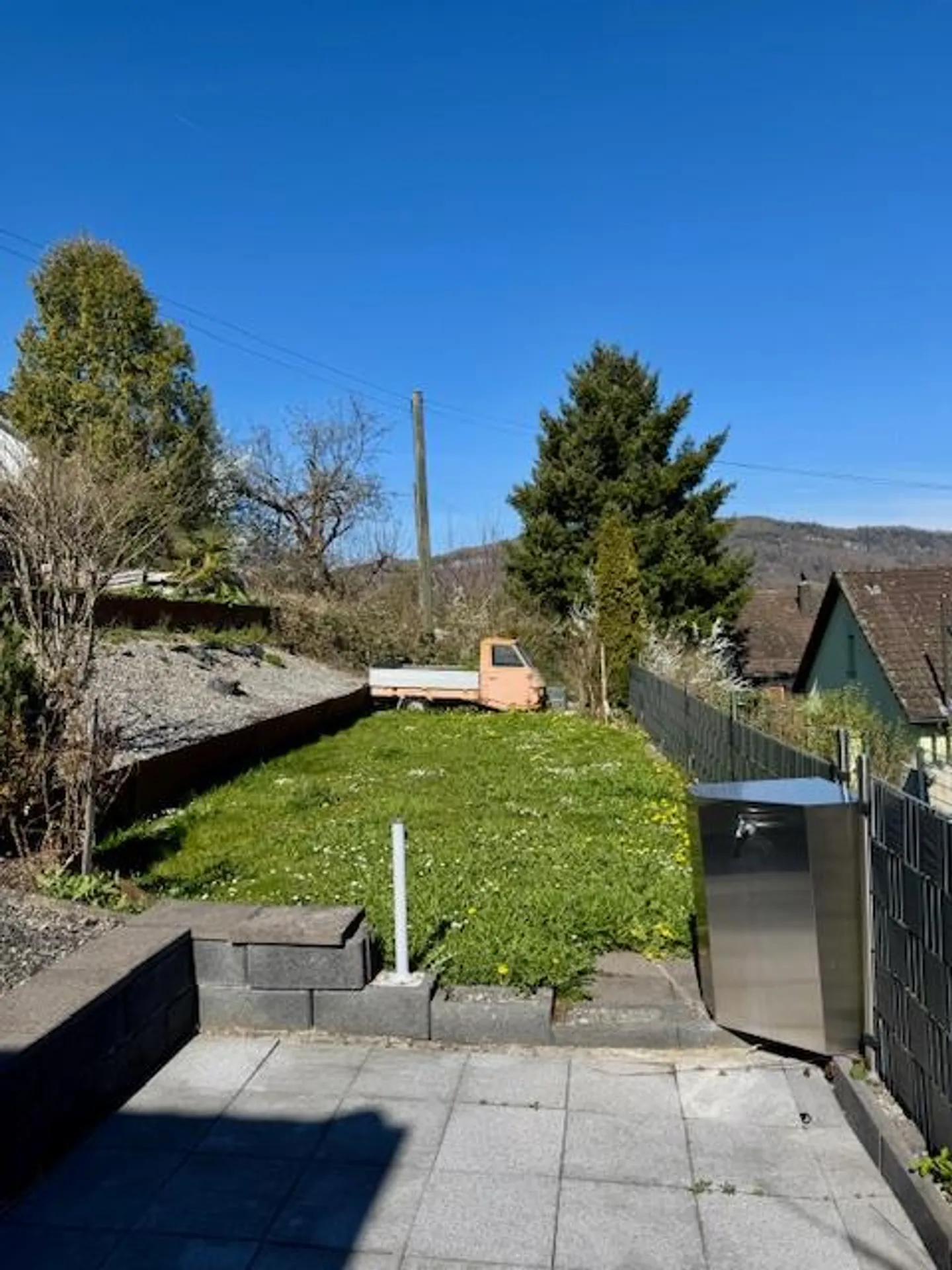 Garden Apartment - Photo 5 of 9