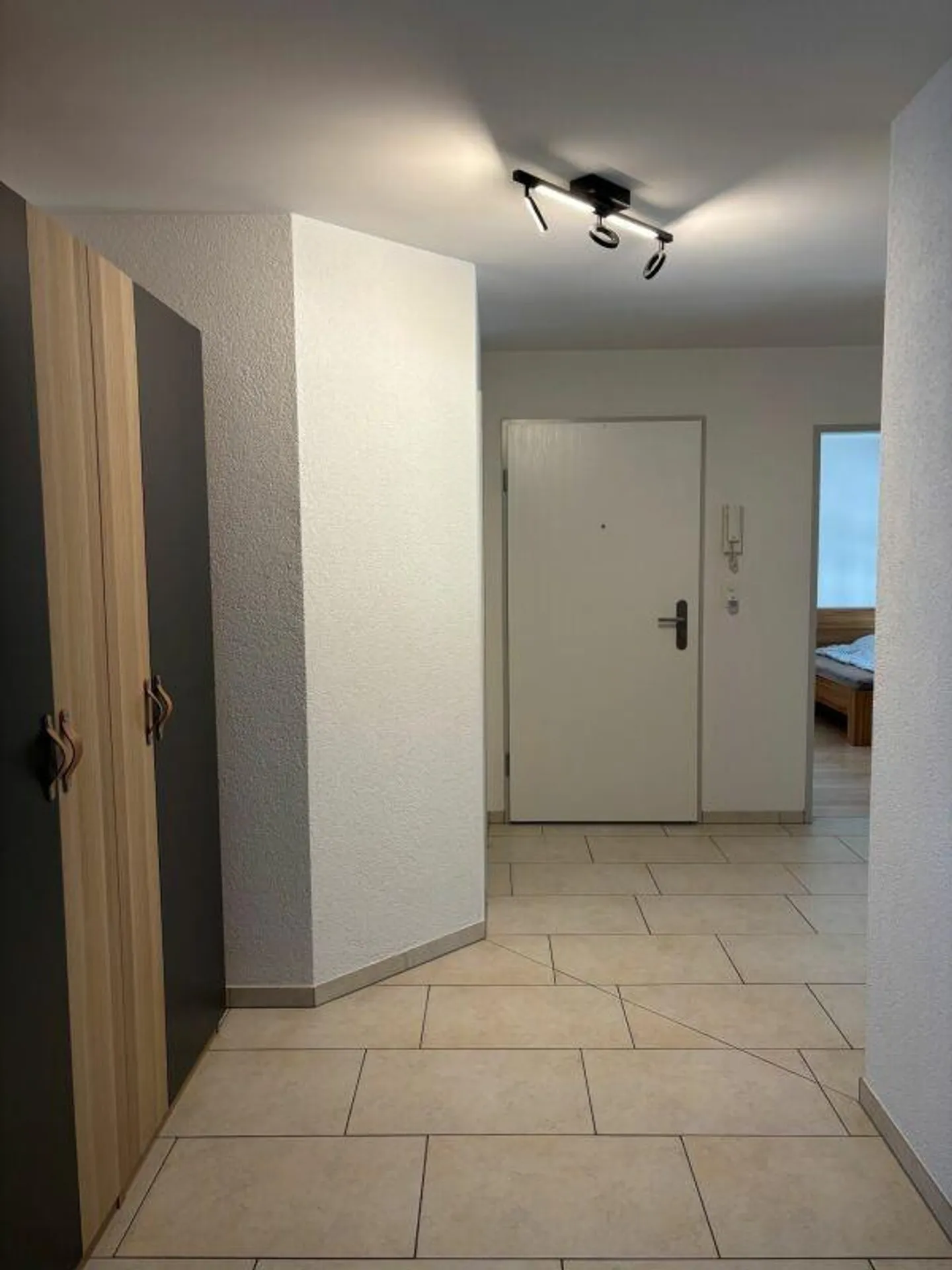 Appartamento affascinante di 3.5 stanze nel centro del villaggio di Pratteln - Foto 7 di 12