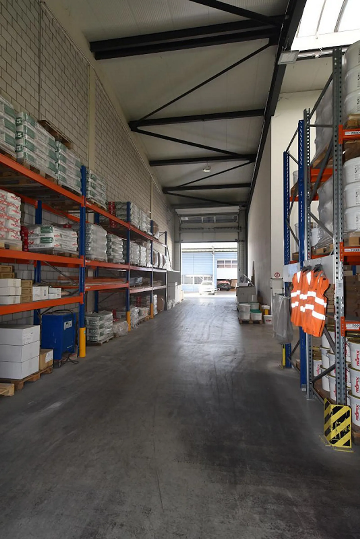 Commercial and Storage Hall - Photo 4 of 6