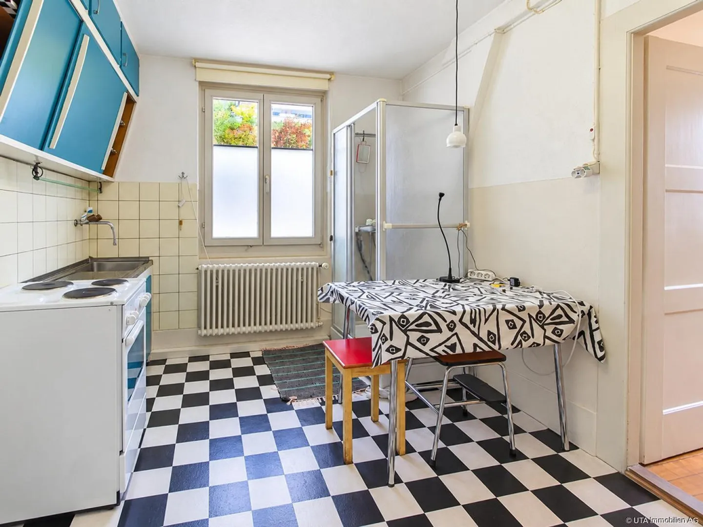 Zweifamilienhaus mit Umbaupotenzial - Foto 9 von 19