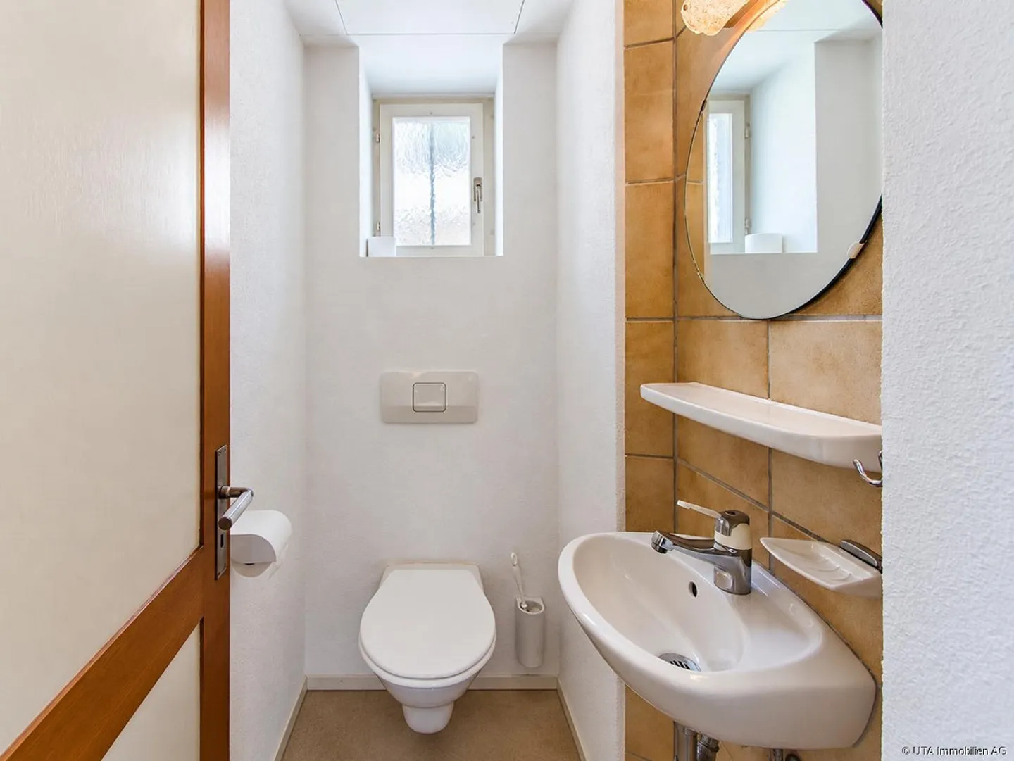 Zweifamilienhaus mit Umbaupotenzial - Foto 6 von 19