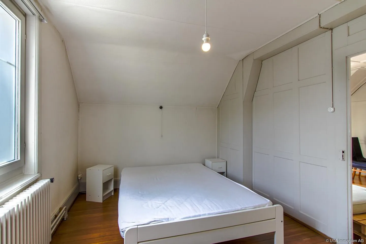 Zweifamilienhaus mit Umbaupotenzial - Foto 15 von 19