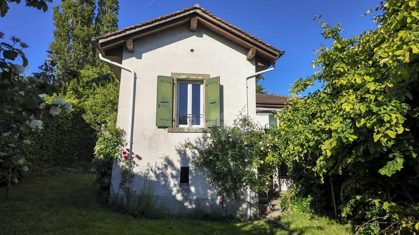 Casa idilliaca del 19° secolo ristrutturata con gusto, proprietà unica - Foto 11 di 13