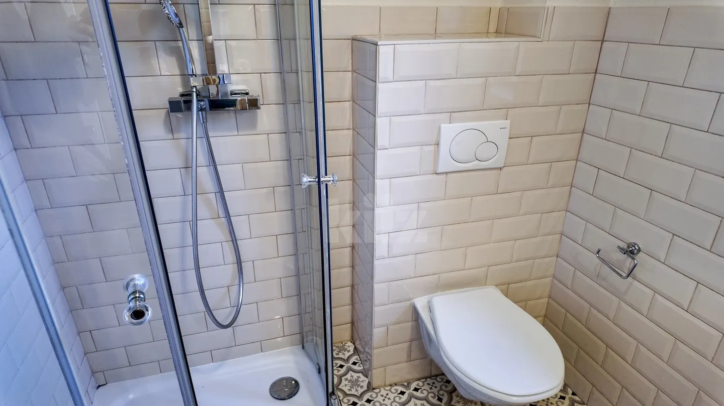 Casa idilliaca del 19° secolo ristrutturata con gusto, proprietà unica - Foto 6 di 13