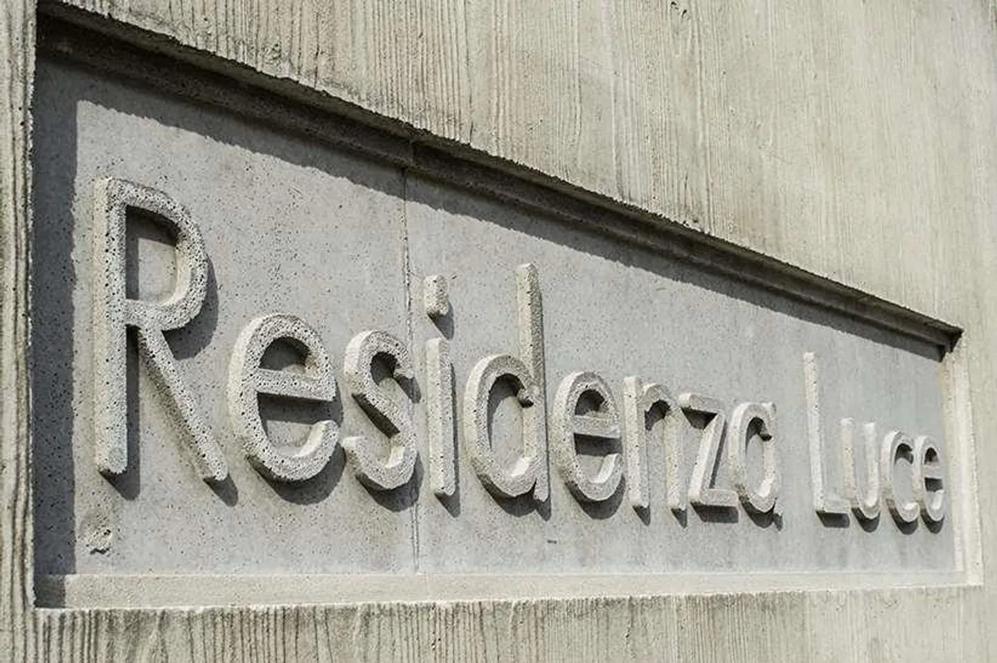 Appartement 2.5 pièces avec balcon - Photo 2 sur 11