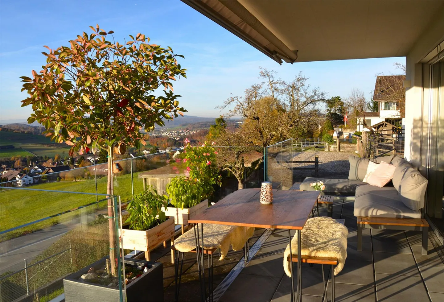 Occasione unica ad Aesch ZH - Foto 1 di 14