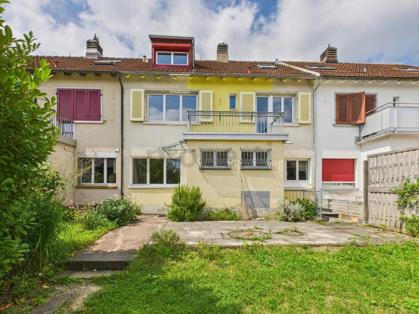 Maison mitoyenne avec jardin ensoleillé à Emmersberg, Schaffhouse - Photo 1 sur 13