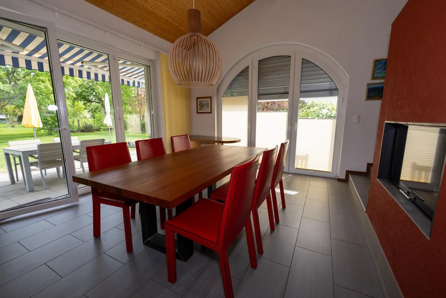 Charming Single Family Home - Photo 3 of 28