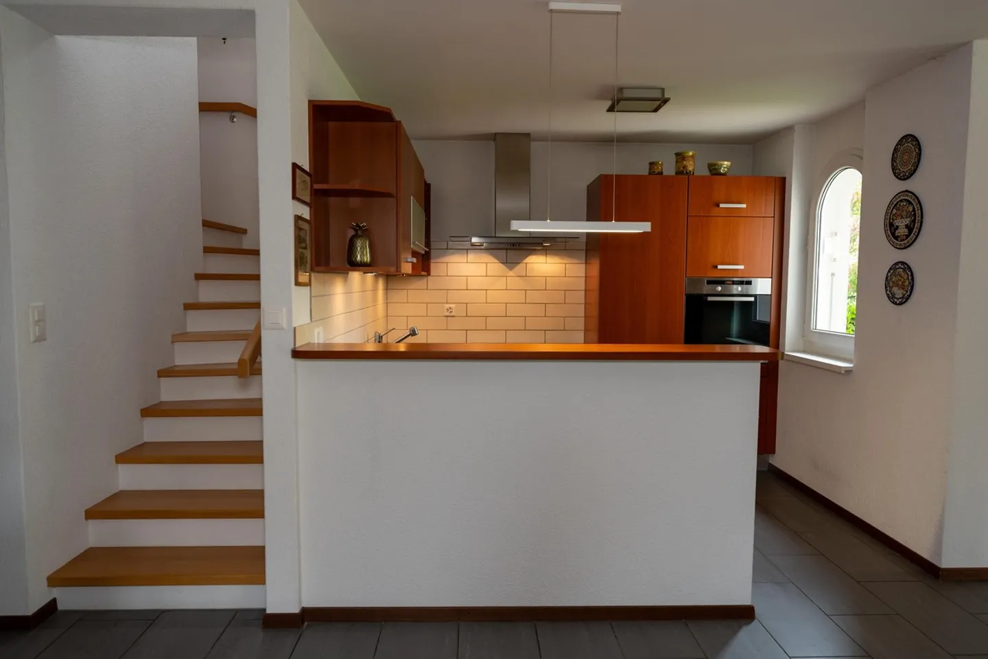 Charming Single Family Home - Photo 8 of 28