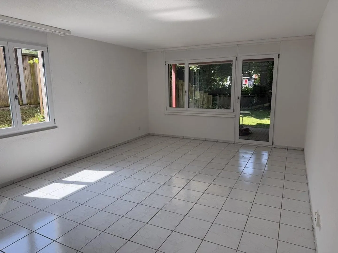 Appartement 1 1/2 pièces, rez-de-chaussée milieu - Photo 2 sur 4
