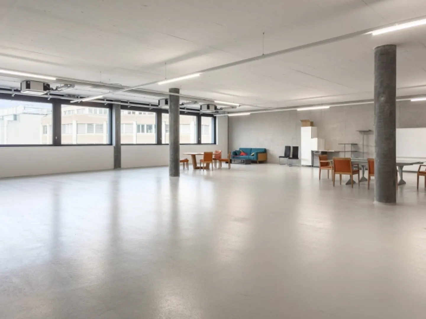 Excellent workshop spaces from 150m2 for rent in Plan-les-Ouates - Photo 2 of 8