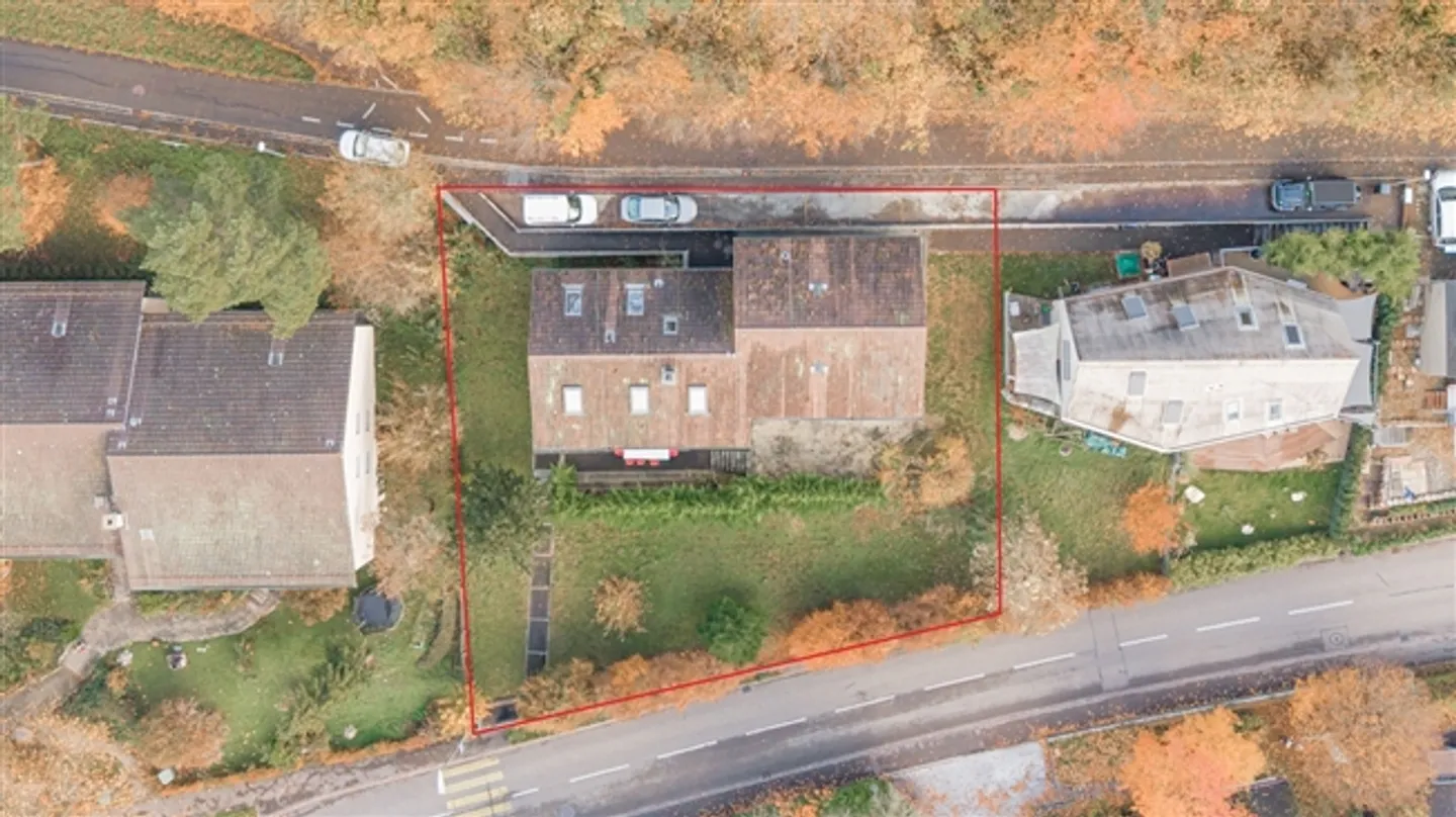 Maison multifamiliale avec six appartements et 5 places de parking extérieures - Photo 5 sur 20