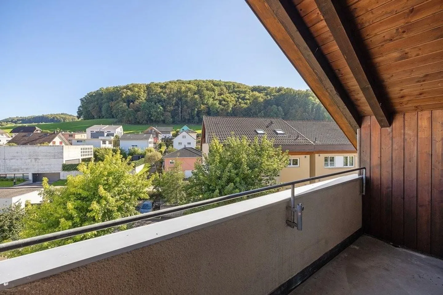 Accogliente appartamento mansardato in un tranquillo quartiere residenziale - Foto 6 di 7