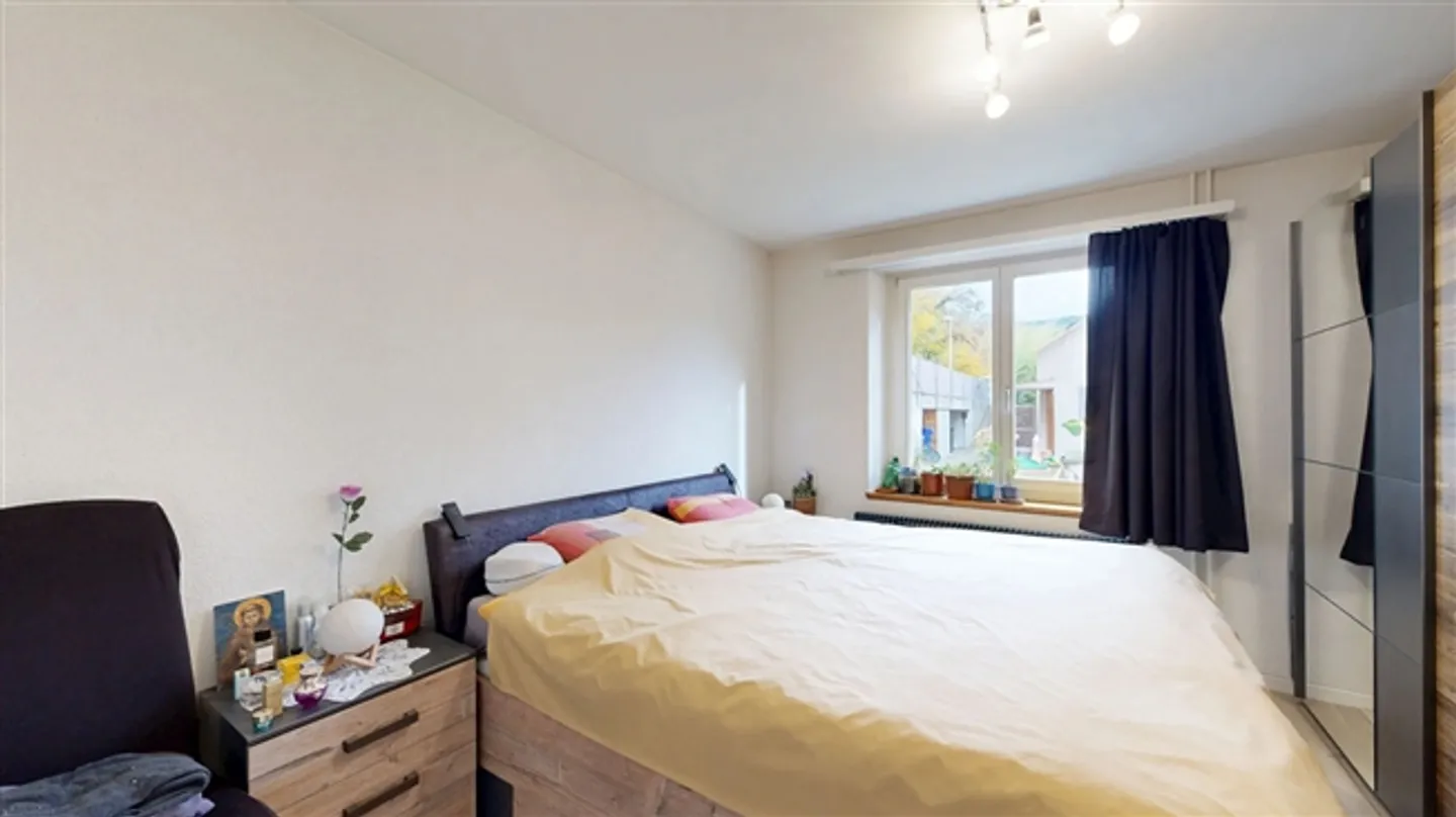 Maison multifamiliale avec six appartements et 5 places de parking extérieures - Photo 8 sur 20