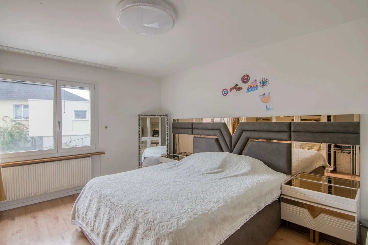 Living in the center of Oberdiessbach - 4.5-room apartment, ready for a fresh shine through personal effort - Photo 9 of 29