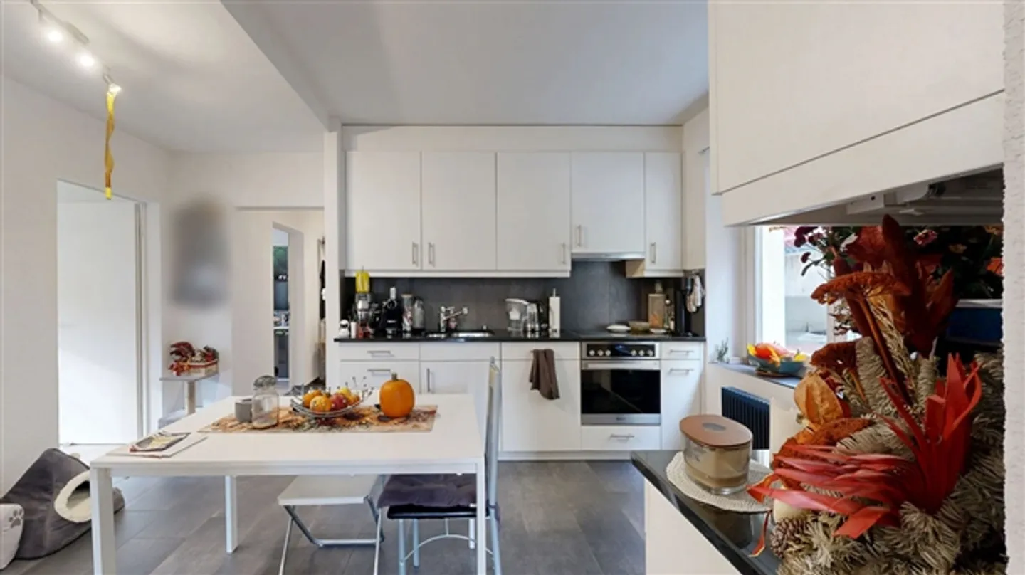 Maison multifamiliale avec six appartements et 5 places de parking extérieures - Photo 7 sur 20