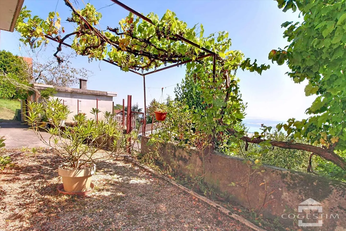 Maison contiguë 5.5 pièces - Photo 9 sur 13