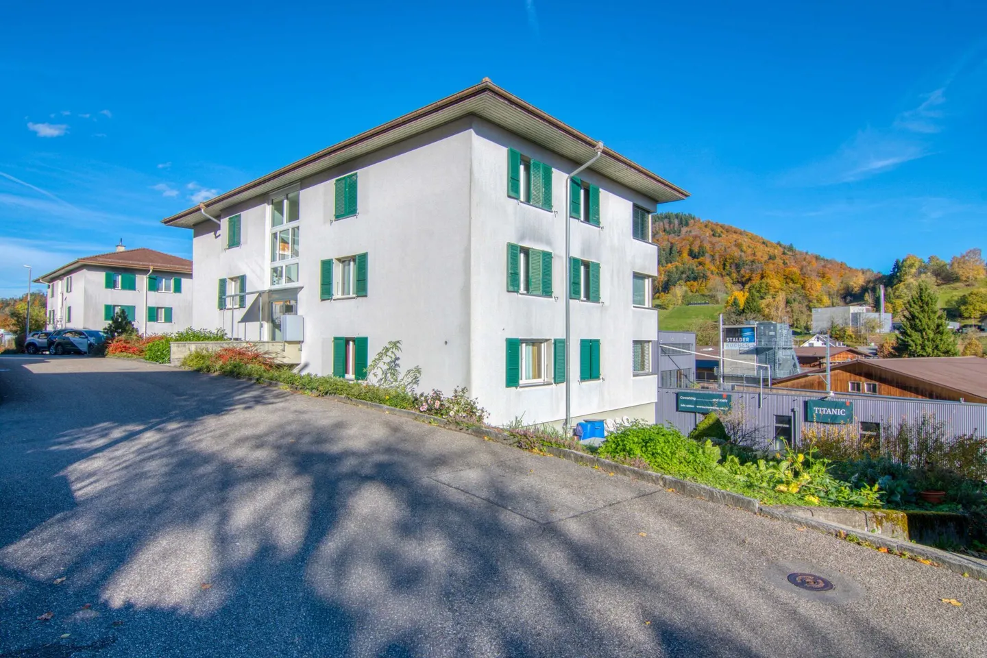 Living in the center of Oberdiessbach - 4.5-room apartment, ready for a fresh shine through personal effort - Photo 19 of 29