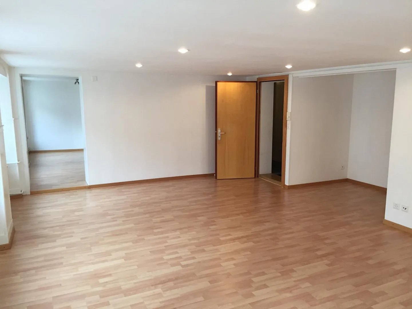 Geräumige Wohnung in Walenstadt - Foto 1 von 5
