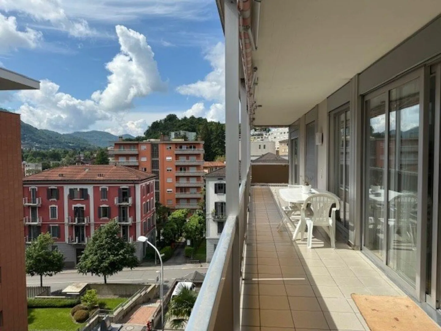 Appartamento 5,5 locali con grande terrazza - Quartiere prestigioso a Lugano - Foto 1 di 13