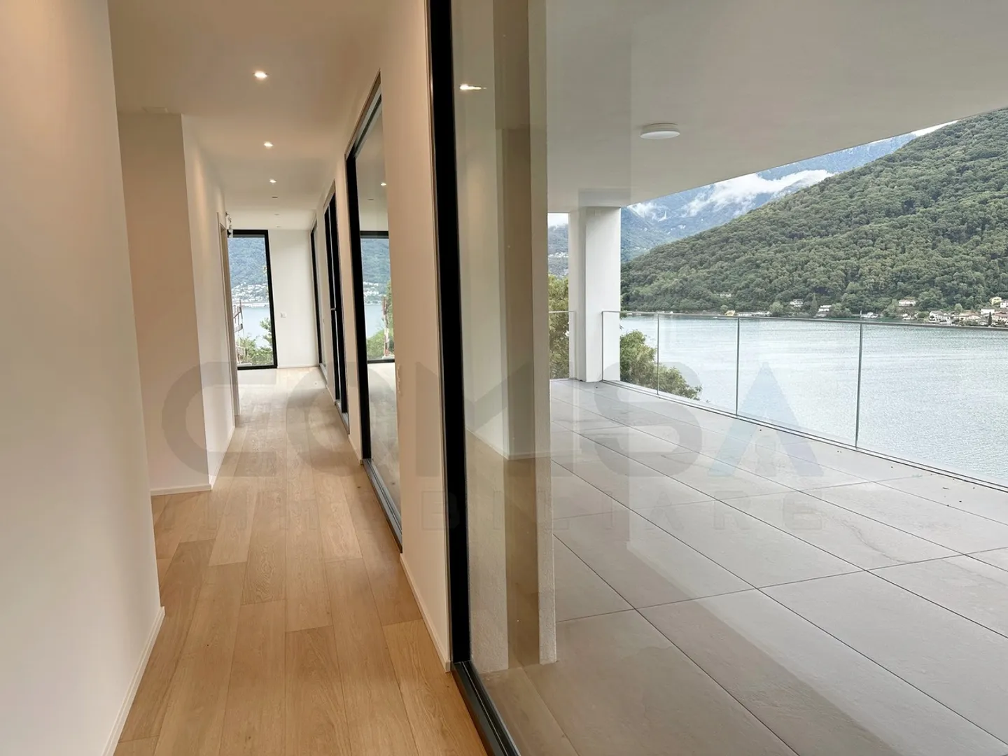 VICO MORCOTE Nuova villa moderna 7.5 locali con vista lago - Foto 5 di 10