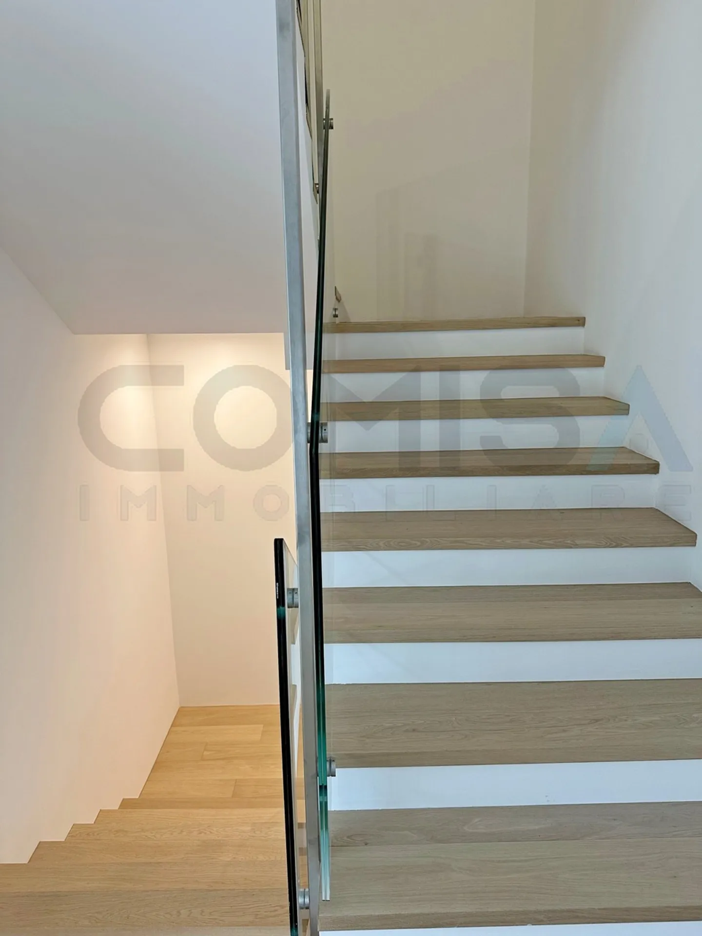 VICO MORCOTE Nuova villa moderna 7.5 locali con vista lago - Foto 8 di 10