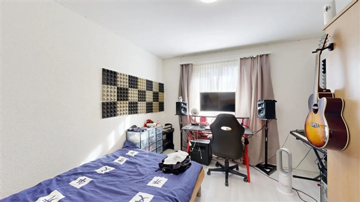 Maison multifamiliale avec six appartements et 5 places de parking extérieures - Photo 13 sur 20