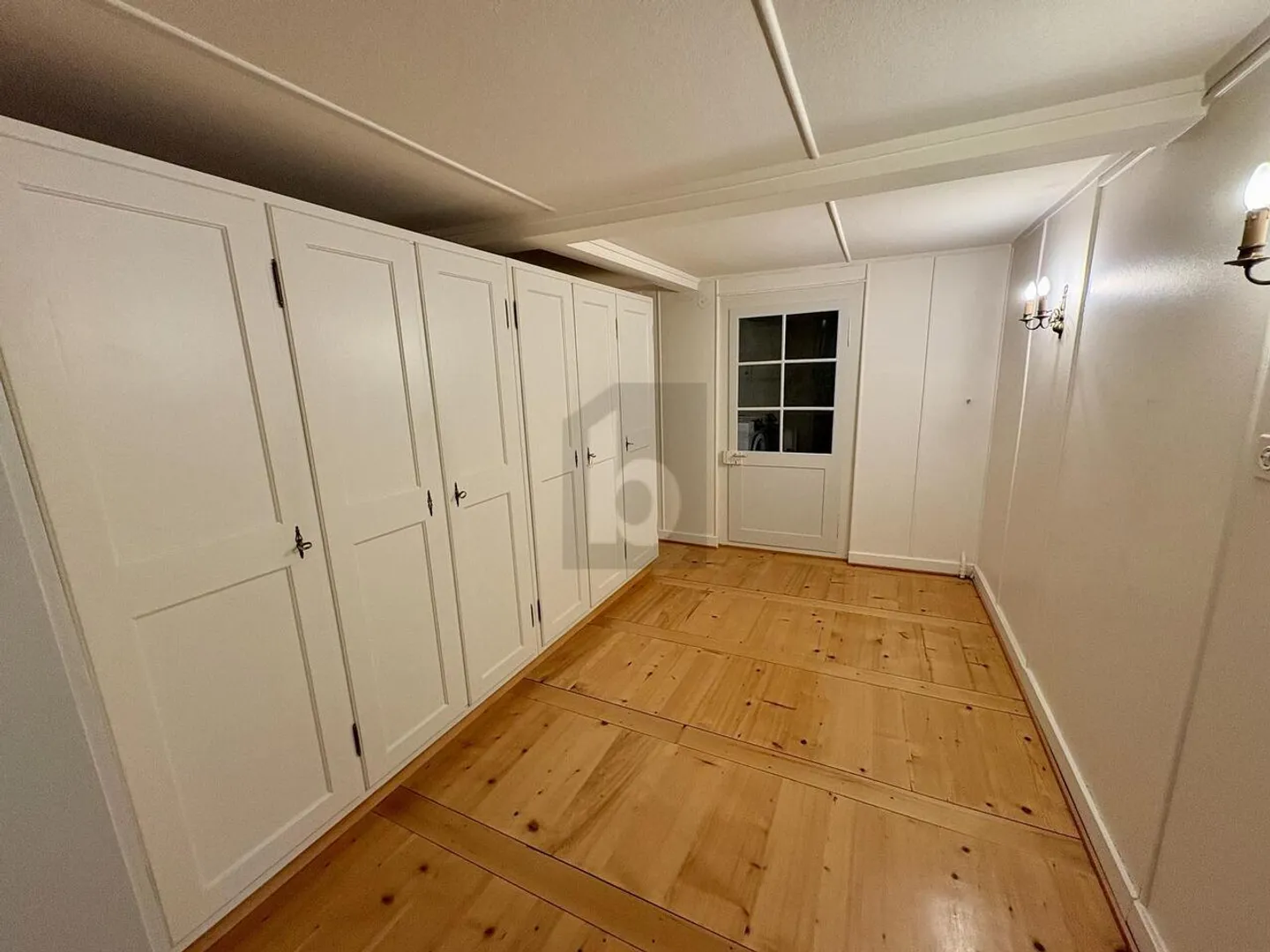 CENTRALE, TRANQUILLO E FRESCAMENTE RISTRUTTURATO - Foto 5 di 6