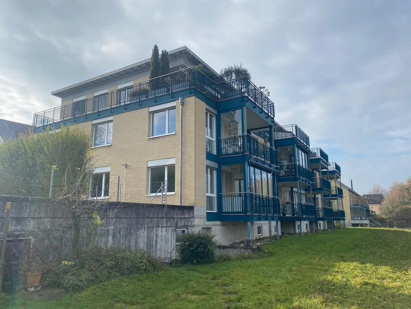 Newly renovated 4.5-room apartment with unobstructed views of greenery - Photo 11 of 11